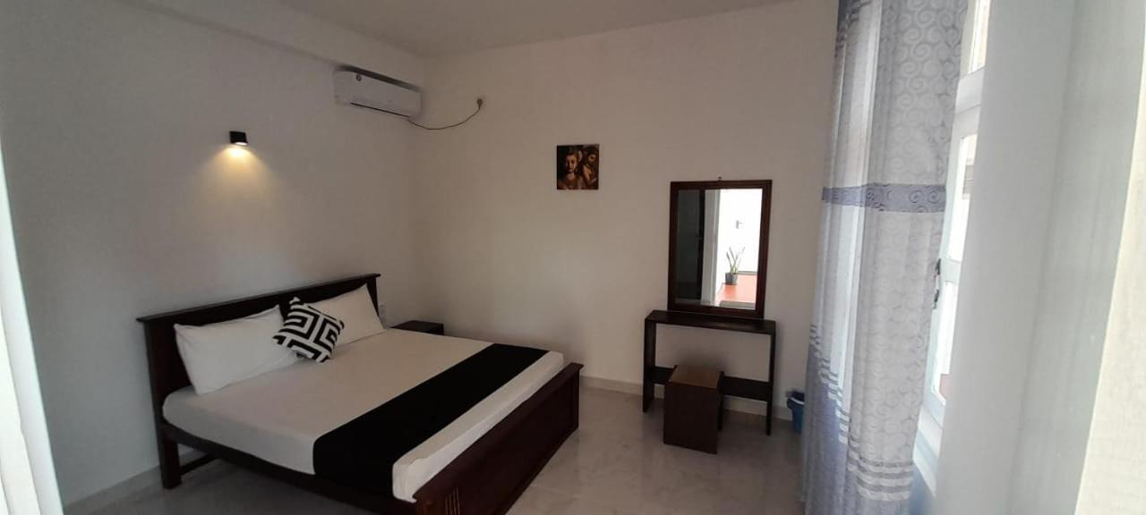 Lake Edge Resort أنرادابورام المظهر الخارجي الصورة