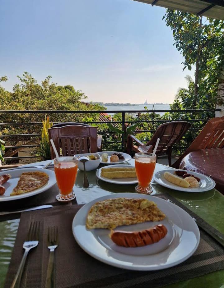 Lake Edge Resort أنرادابورام المظهر الخارجي الصورة